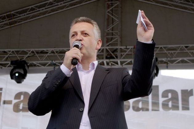 Greva spontana la CFR. Ministrul Relu Fenechiu: „astazi sau maine isi vor primi salariile”