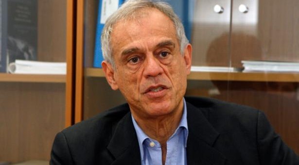 Michalis Sarris, ministru de Finante de la Nicosia, si-a dat demisia marti (19.03.2013) dupa ce s-a supus aprobarii un proiect de lege privind taxa pe depozitele bancare