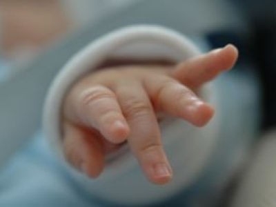 Romania printre tarile cu cea mai ridicata rata a mortalitatii infantile in timp ce europenii traiesc mai mult si sunt mai sanatosi potrivit raportului pe anul 2012 al Organizatiei Mondiale a Sanatatii pentru Europa