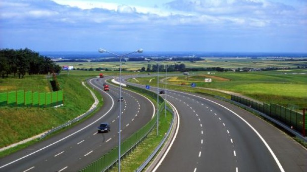 Atentie! Se are in vedere construirea de autostrazi pe rutele Sibiu-Brasov si Brasov-Bacau