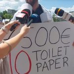Nemulțumirea unui tânăr străin student la UMF Iași: Plătesc 7.500 de euro și nu am nici măcar hârtie igienică la baie